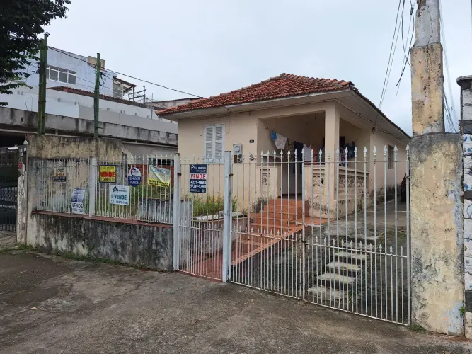 terreno com casa velha