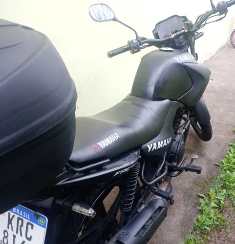 Moto revisada, com pneus novos,painel digital ,farol da fazer, guidom tipo ox