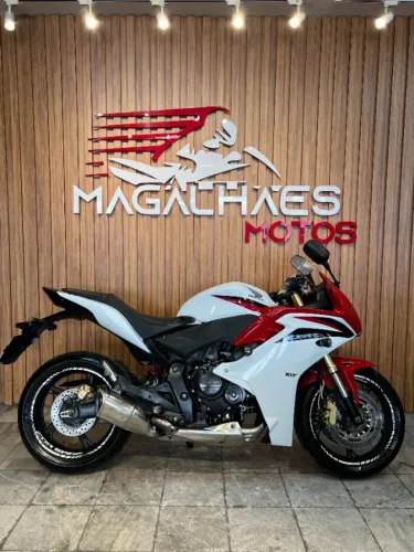 CBR 600F ABS 2013 - Financiamento bancário e cartão