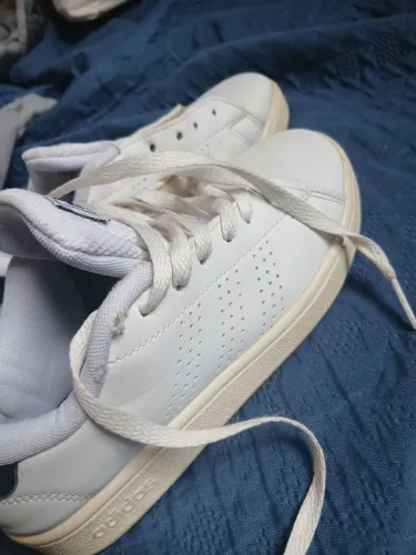 Tenis adidas