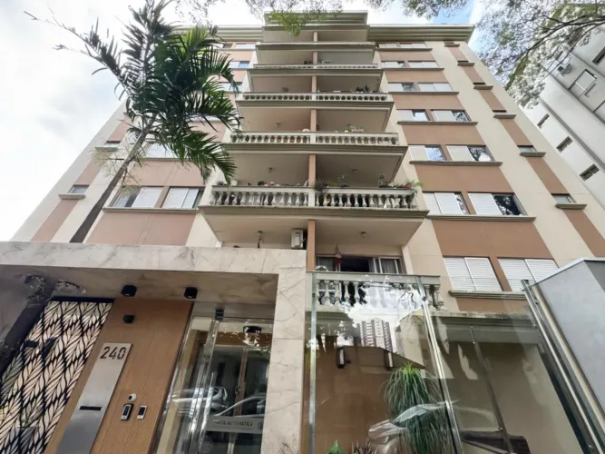 Apartamento Semi mobiliado para locação na Zona 07 em Maringá no Edifício Tamariz