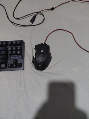 Teclado e mouse gamer mecânico