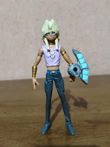 Marik com acessório disco de duelo Yu-Gi-Oh Mattel 