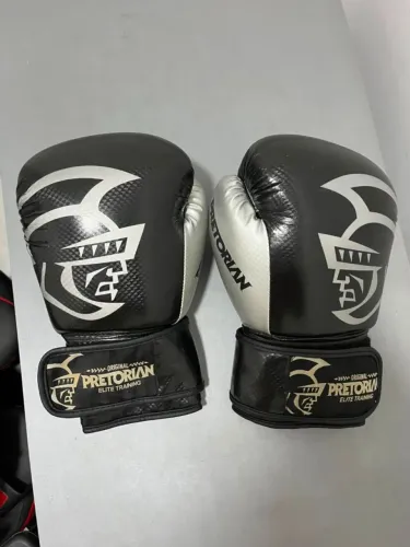 Luva de Boxe Pretorian Elite Training 14oz Preta com Bandagem