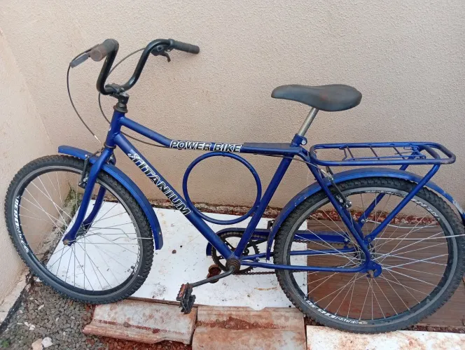 Vendo bicicleta nova só precisa encher os pneus 