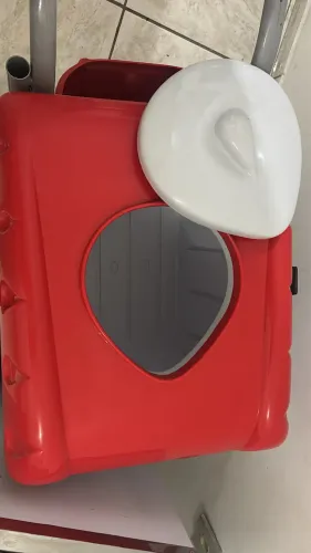 Máquina de picolés e carrinho