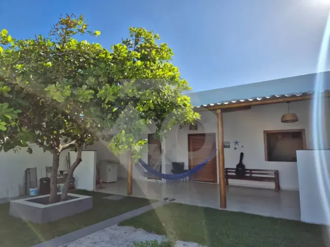 Imóvel na Praia do Abaís à Venda com 3 Quartos, 1 Suíte e 4 Vagas