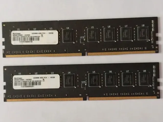 02 Memória DDR4 Multilaser 8G.
