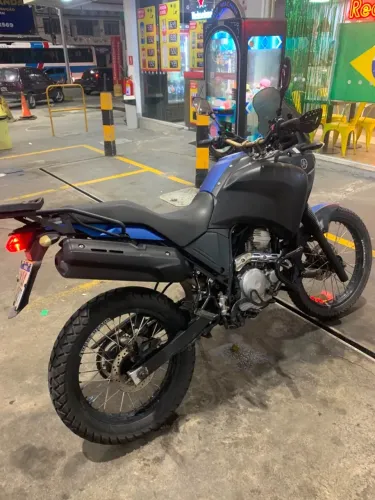 Tenere 250 - 2011 - Muito nova! 