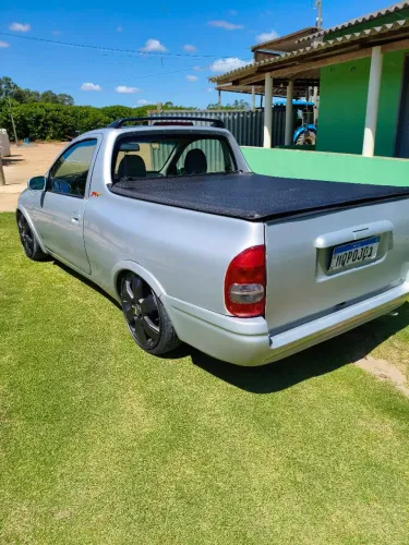Chevrolet Corsa Pick-up Std/ Rodeio 1.6 MPFI 2002