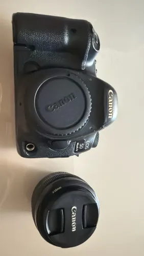 Canon 5d Mark IV com lente 50mm1.4