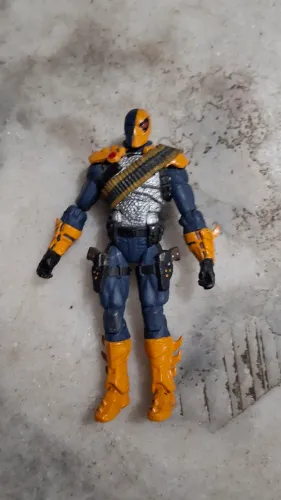 EXTERMINADOR- SLADE DC JOVENS TITÃS