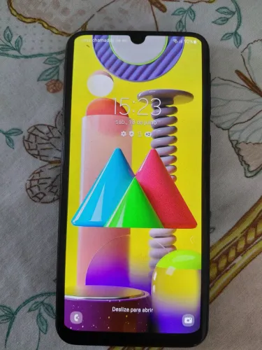 Vendo ou Troco por algo do meu interesse ( celular todo original)