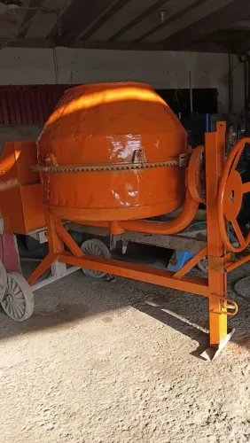 Vende-se Betoneira Elétrica 400L
