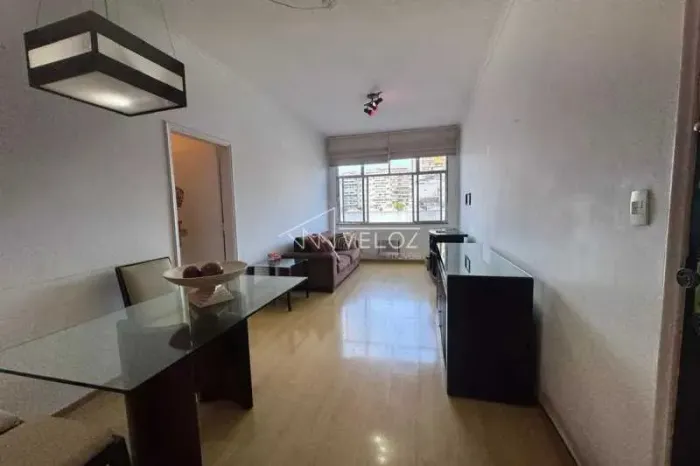 Apartamento : Padrão / Residencial / Humaitá