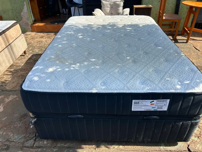 Cama box
