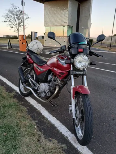 Vende-se YBR 125
