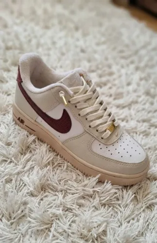Tênis Nike Air Force 1 Falso - Tam 36
