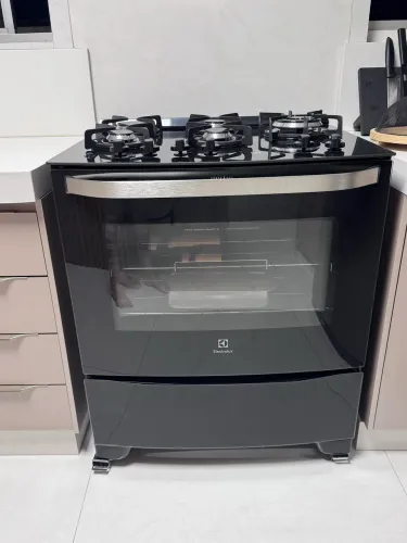 Fogão 5 bocas Electrolux - mesa de vidro
