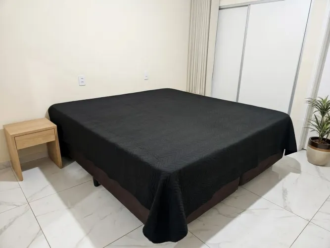 Cama Box King Size Completa (1,93m x 2,03m) + Cabeceira + Saia Box