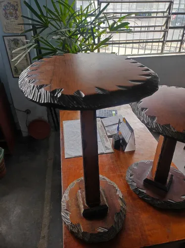 Mesa Lateral em Madeira