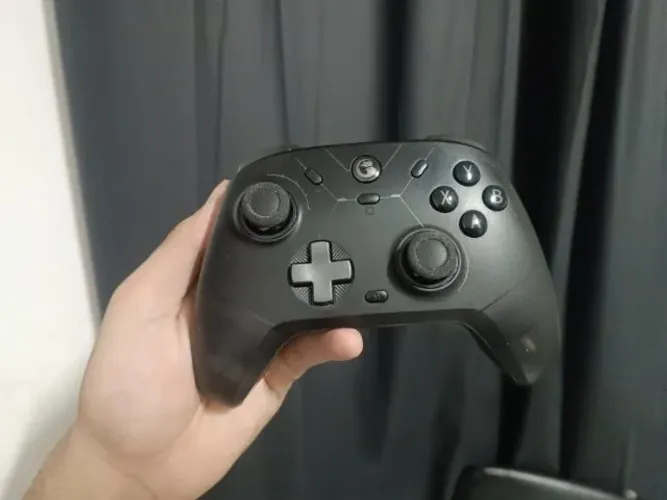 GAMESIR CYCLONE 2