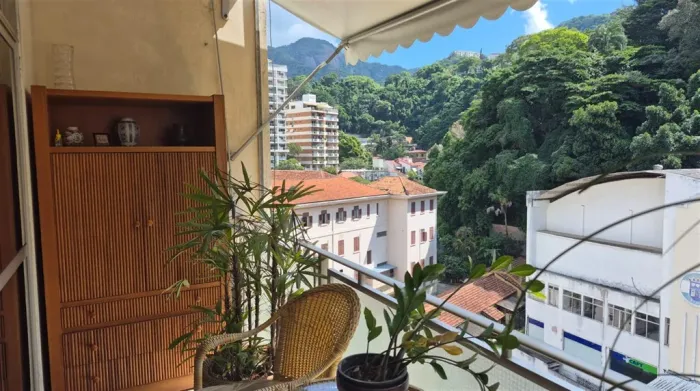Maravilhoso apartamento no Cosme Velho 3 quartos com vaga