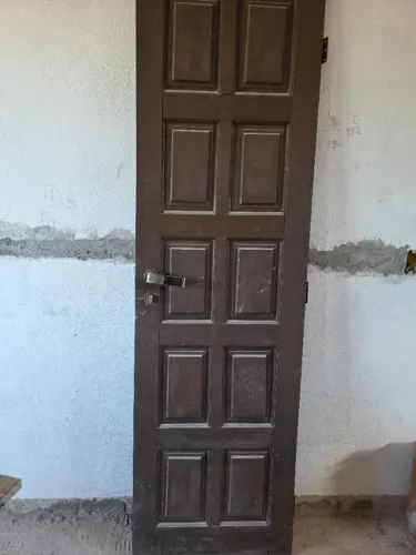 Porta de madeira maciça 0,60x2,05