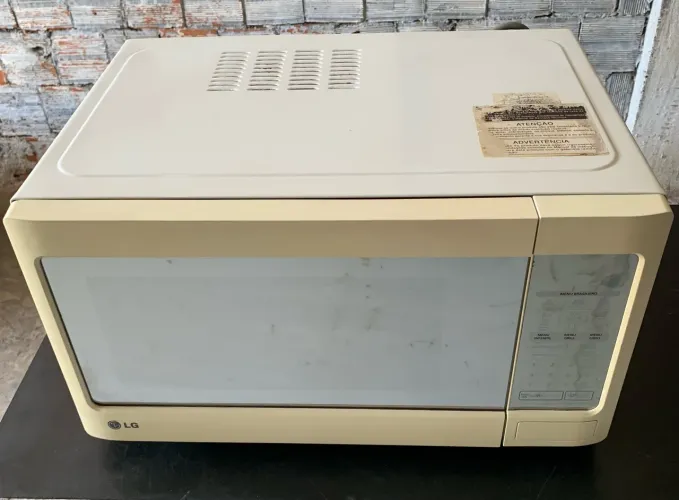 Micro-ondas LG 127v para aproveitar Peças Leia: