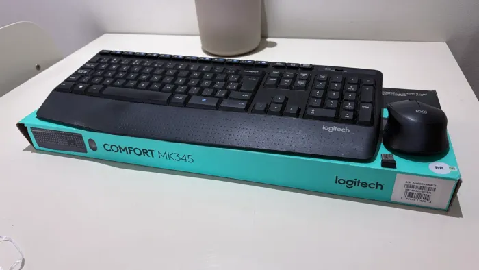 Teclado e mouse logitech Comfort mk345
