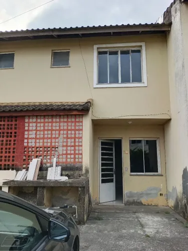 Casa em condomínio fechado