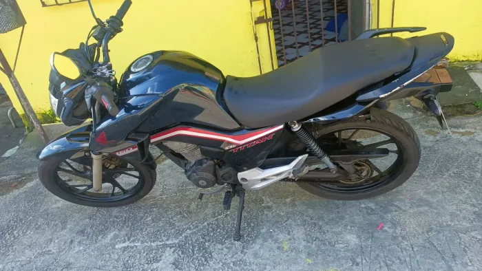 Titan 160