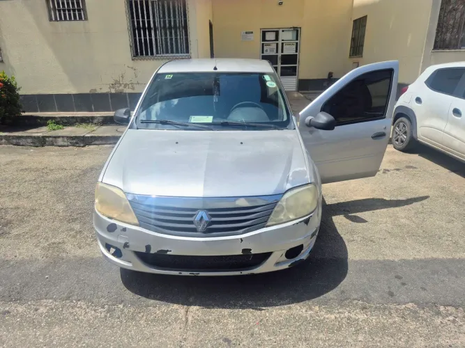 Renault Logan Authentique Hi-flex 1.0 16V 4P 2012