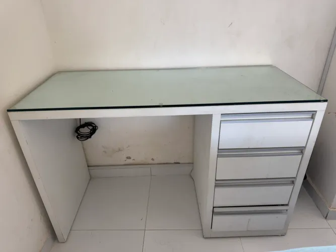 Mesa P/ Estudo C/ Tampo de Vidro Temperado