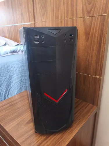 Gabinete com lateral em acrílico