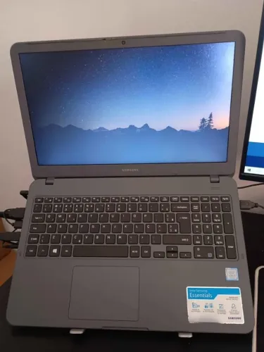 Notebook i3 7 geração, 8 gb ddr4, SSD 256gb