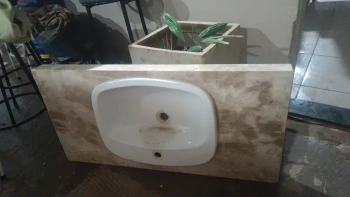 Vendo pia nova