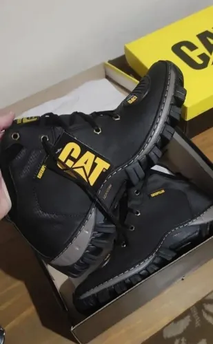 Bota masculina