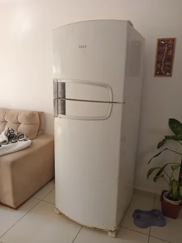 Geladeira Consul usada por apenas 1000 reais