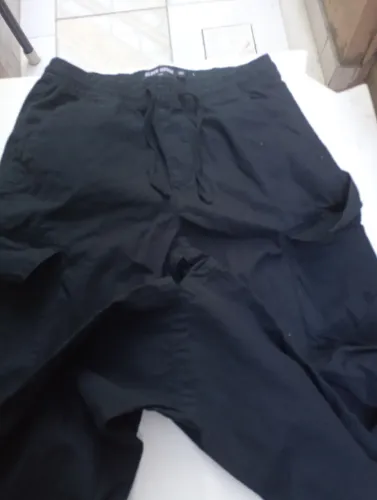 Calça Preta 36 comprei na C&A por 50,00