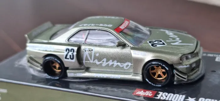 Mini gt kaido house 103 Skyline R34 NISMO 