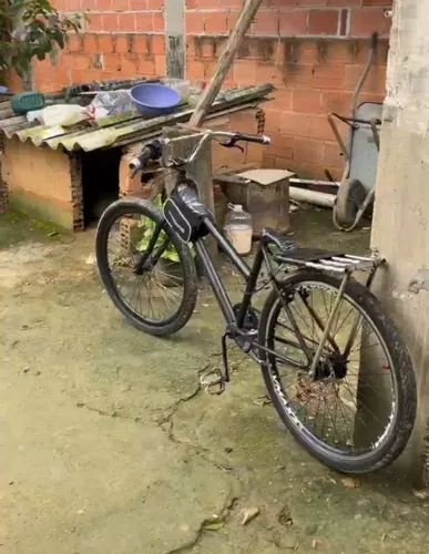 Vendo uma bicicleta