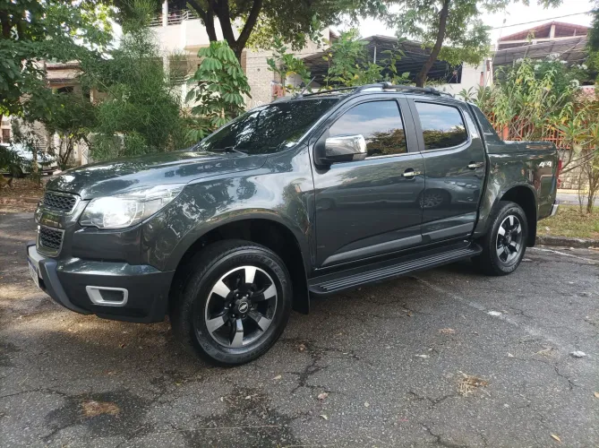 Chevrolet S10 P-up H.country 2.8 4X4 CD Dies.aut. 2016