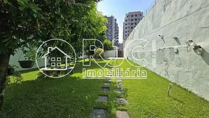 2 casas lineares de 3 quartos cada uma com 145m² em Cachambi - Rio de Janeiro - RJ