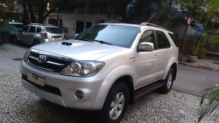Toyota Hilux SW4 SRV D4-d 4X4 3.0 TDI Dies. AUT 2008
