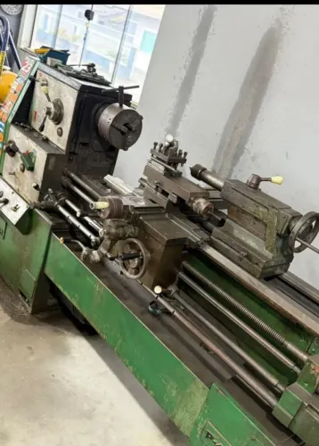 Torno Mecânico Operacional / Industrial - R$ 28.000 (Excelente Estado)