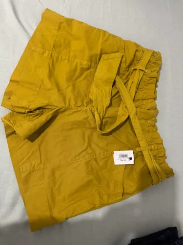 short clochard sarja amarelo tamanho 46