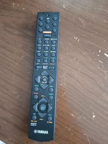 Controle remoto yamaha RAV206 USADO