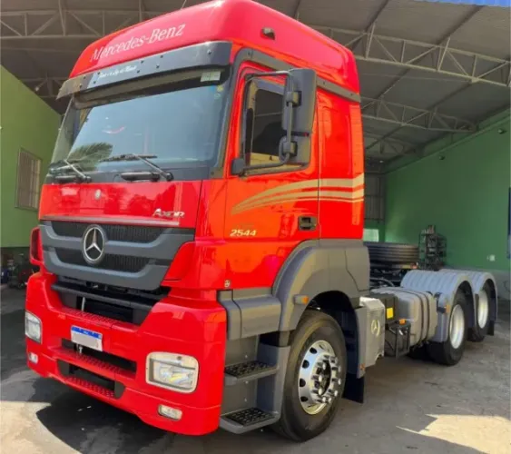 Mb Axor 2544 2017 6x2 teto alto
