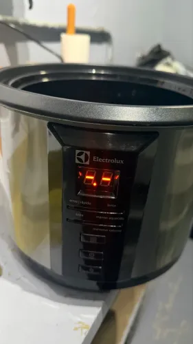 Panela elétrica de arroz 